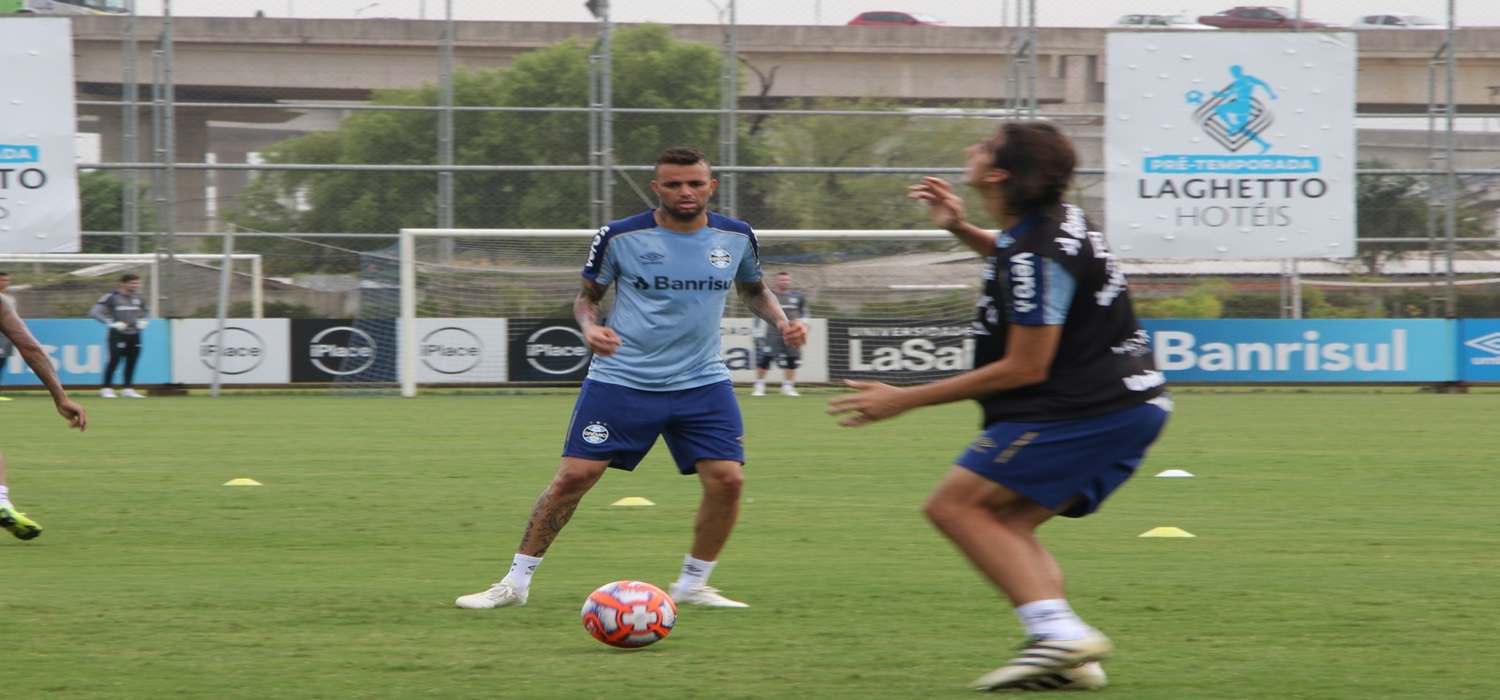 A 10 dias da estreia no Gauchão, Grêmio faz treino com Luan no time alternativo