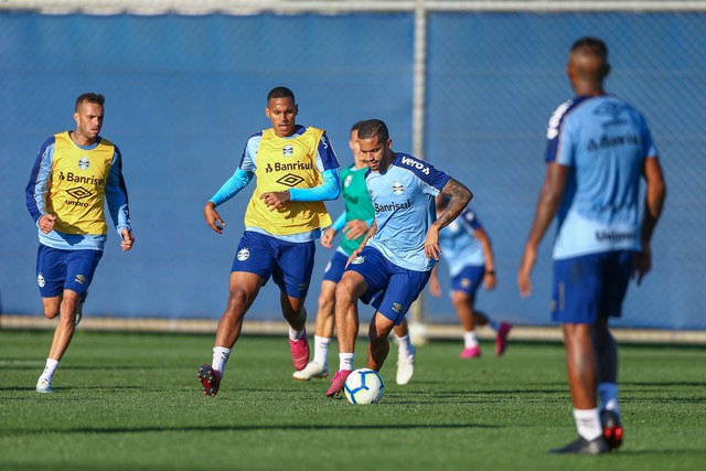 Athletico x Grêmio: Maicon fica fora de treino e deve ser desfalque na semi da Copa do Brasil