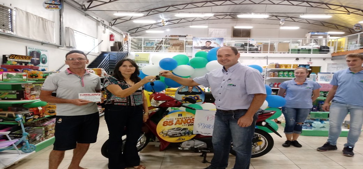 Cooper A1 unidade de Alpestre realiza entrega de uma moto 0Km a Cliente contemplada no sorteio do dia 31 de Março.