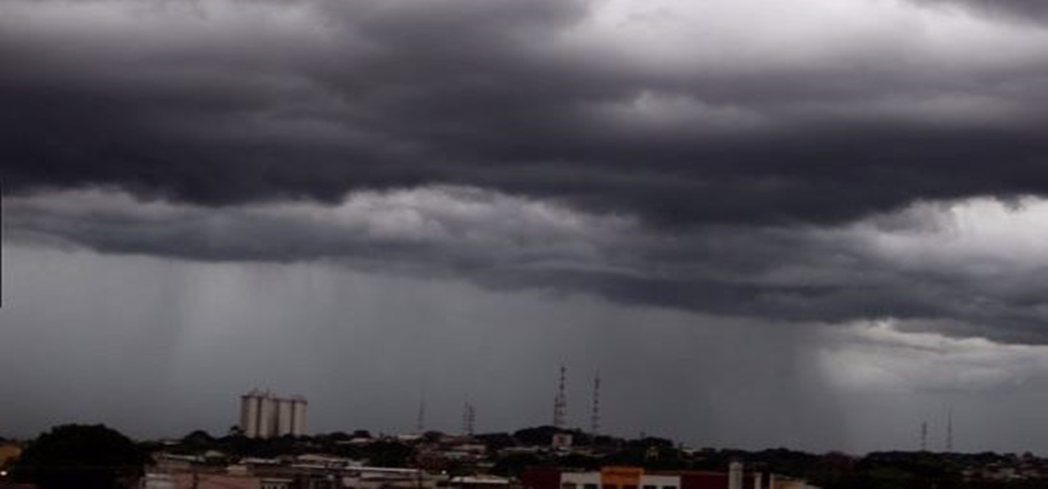 ALERTA METEOROLÓGICO: Chuvas intensas, raios, ventos fortes e queda de granizo são previstos