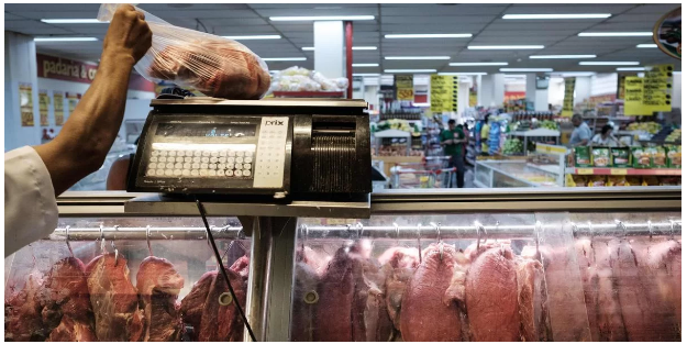 Governo zera imposto da importação da farinha de trigo, carne, frango e outros cinco alimentos