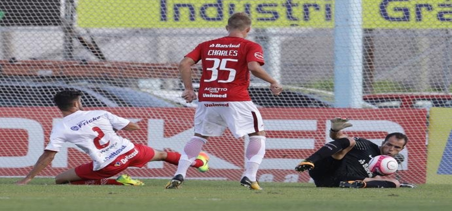 Lomba fecha o gol e Inter e São Luiz empatam pelo Gauchão