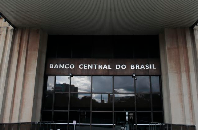 Mercado financeiro eleva projeção de inflação para 2023