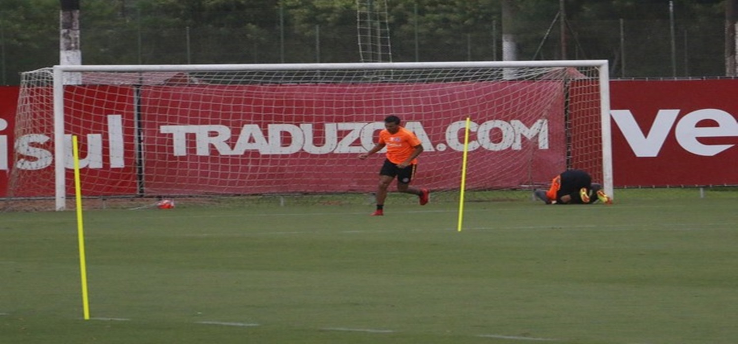 Na volta dos titulares, Guilherme Parede ganha chance no duelo contra o Novo Hamburgo