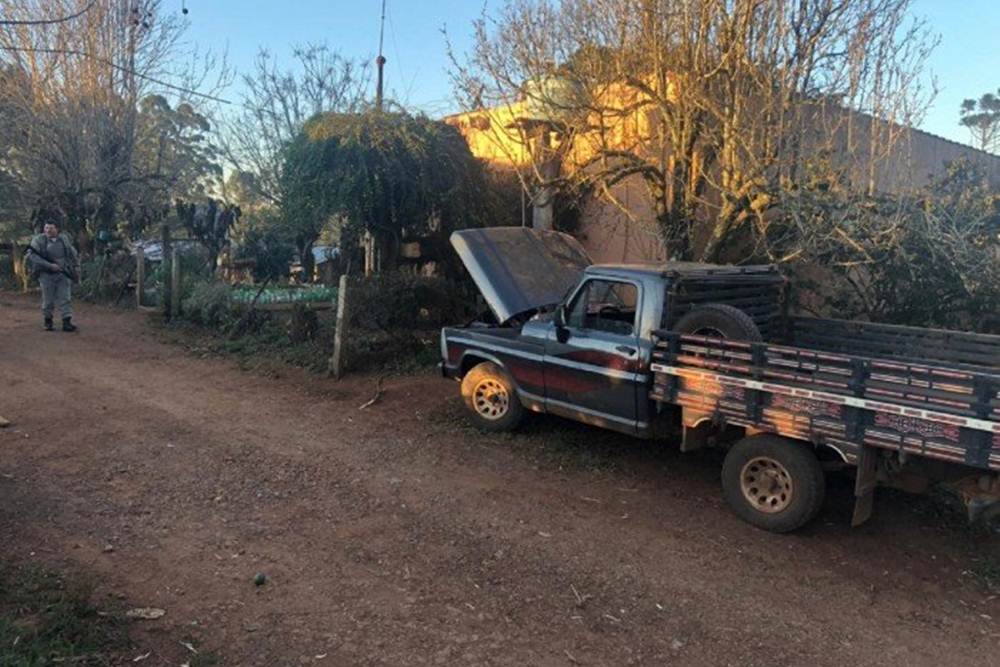 Bandidos assaltam propriedade rural e trancam vítimas em banheiro no interior de Ronda Alta