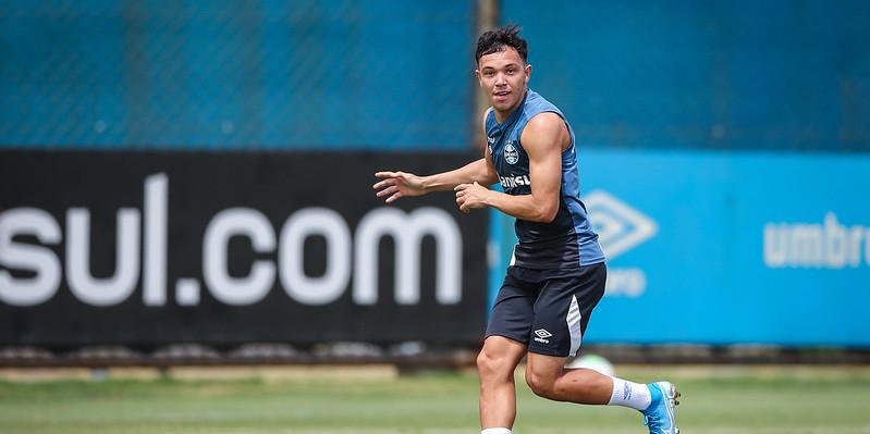 Grêmio usa força máxima em confronto direto contra o Palmeiras