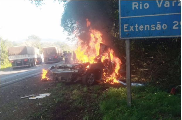 Veículo de Saudades-SC, se envolve em acidente com 4 mortes na BR 386