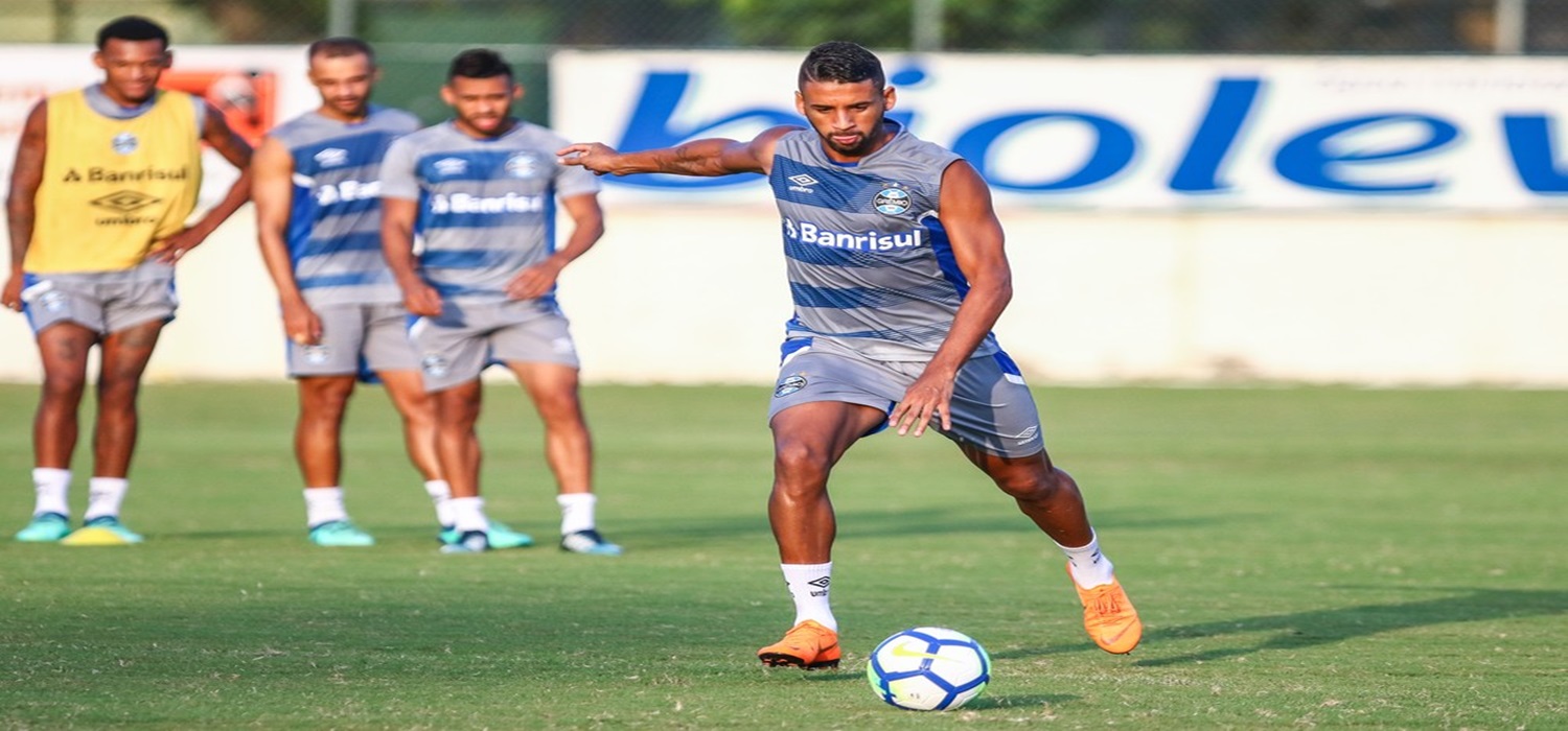 Clube árabe faz sondagem por volante Michel, do Grêmio