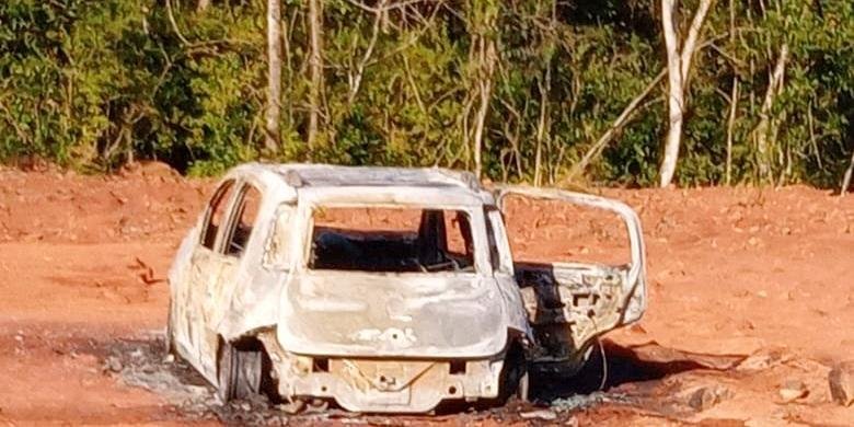 Polícia Civil investiga caso dos corpos de mulher e de criança em carro incendiado em Dois Irmãos