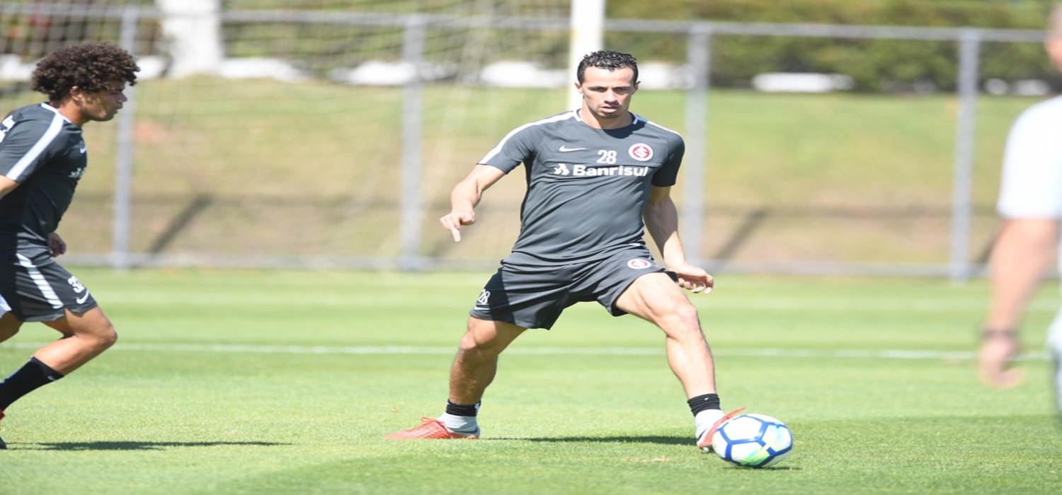 Odair fecha último treino do Inter antes de pegar o Fla e mantém indefinição no ataque