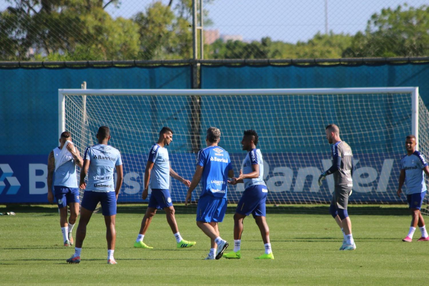 Grêmio x CSA: Renato tem volta de trio preservado; Michel e Vizeu são ausências