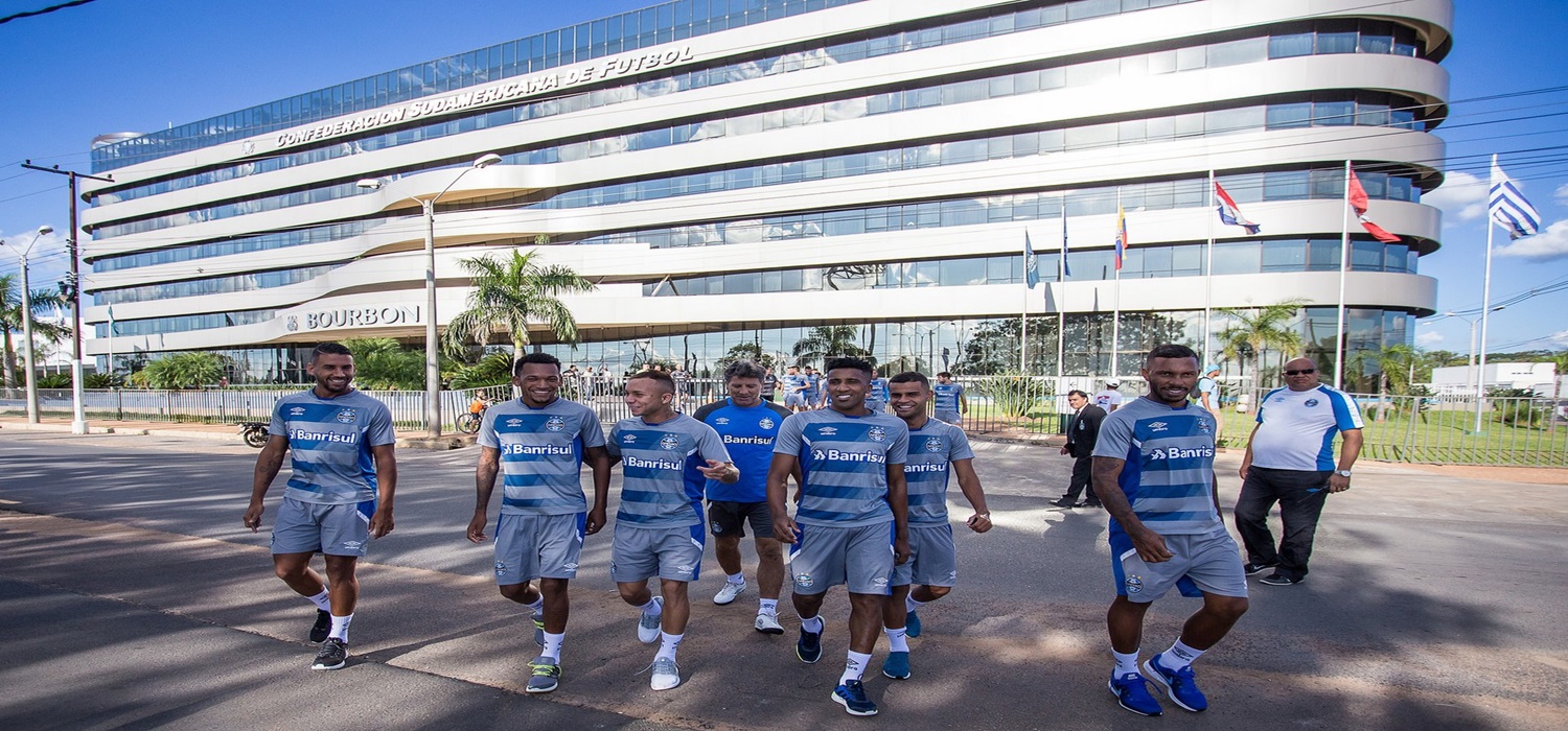 De olho na liderança, Grêmio enfrenta Cerro para iniciar arrancada à classificação