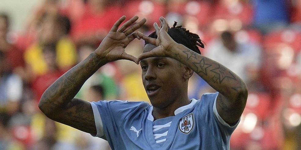 Inter está a detalhes de confirmar contratação do uruguaio Abel Hernández