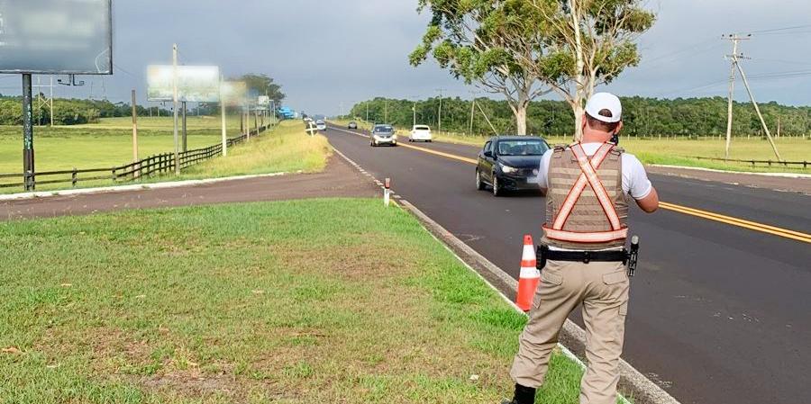 Mais de 17 mil veículos são flagrados no RS trafegando acima da velocidade no feriadão