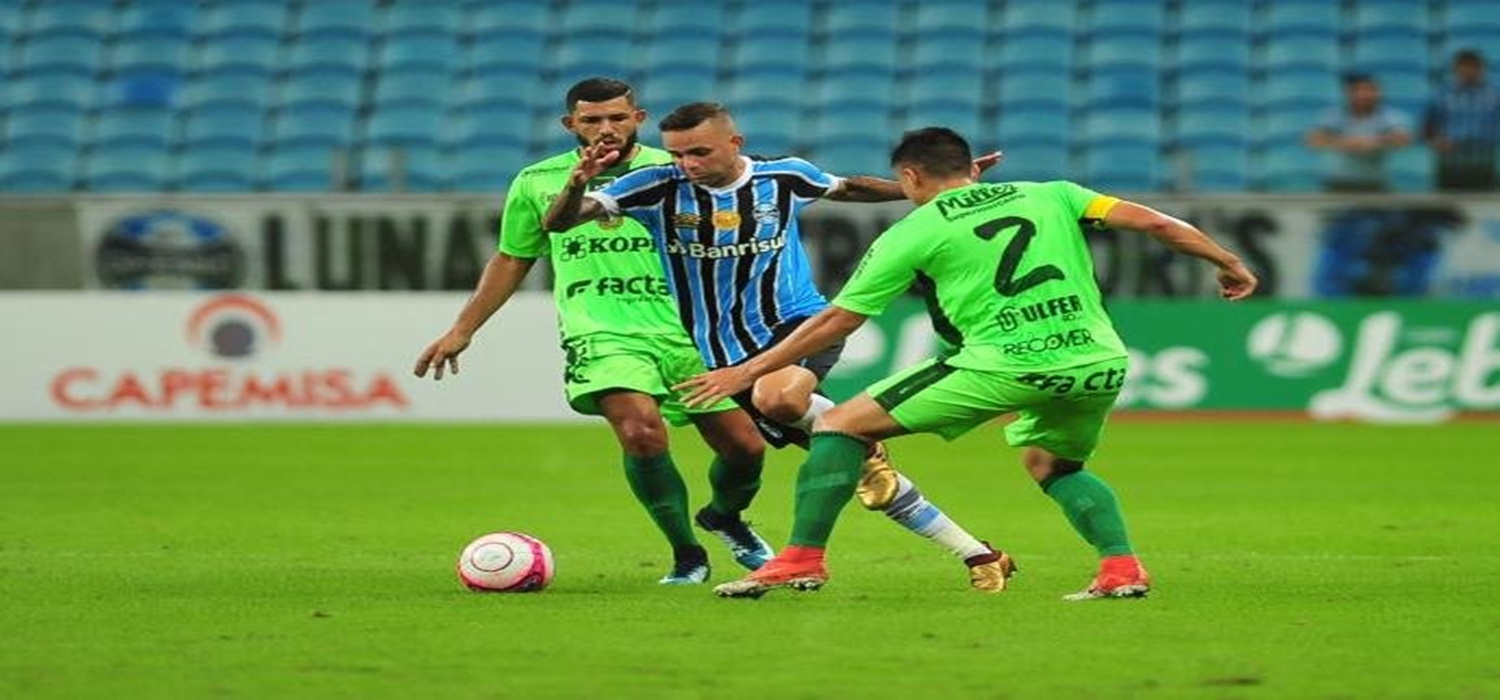 Grêmio empata com o Avenida e está na final do Gauchão