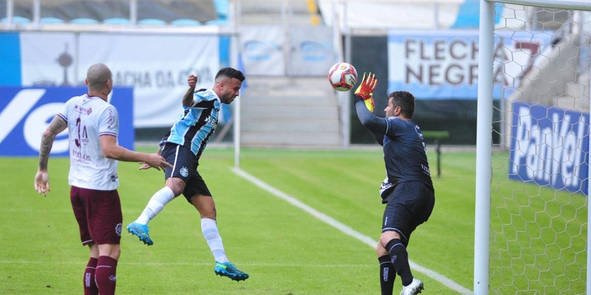 Grêmio volta a vencer o Caxias e faz final do Gauchão contra o Inter