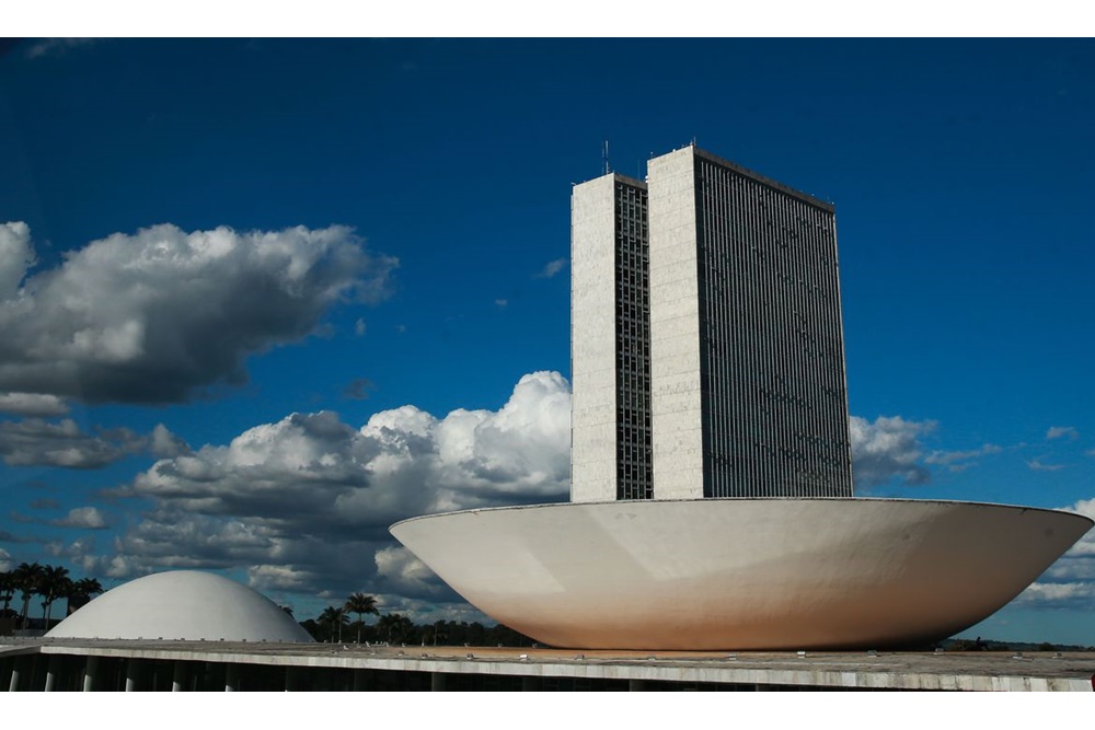 Senado aprova projeto de renegociação de dívidas dos estados