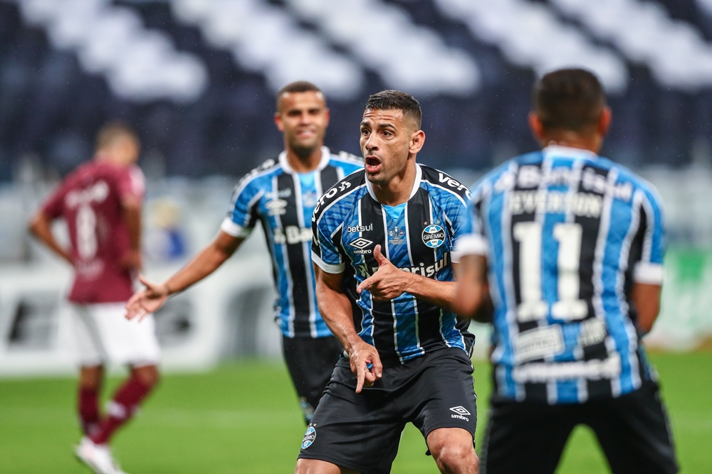 Grêmio é TRICAMPEÃO Gaúcho após vencer o Caxias, no placar agregado, por 3 a 2