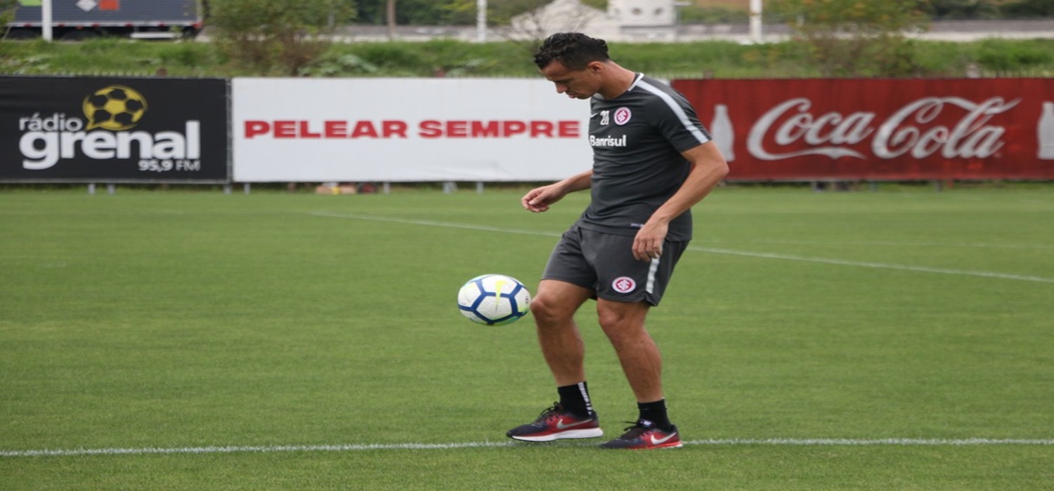 À espera de Damião e Moledo, Odair evita indicar time em treino técnico do Inter