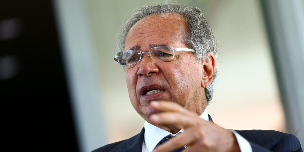 Paulo Guedes 'veta' reajuste salarial e servidores reagem