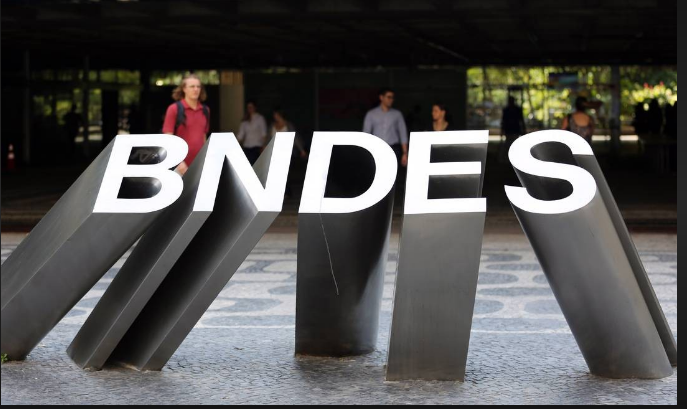 BNDES apoia capacitação de empreendedores de baixa renda