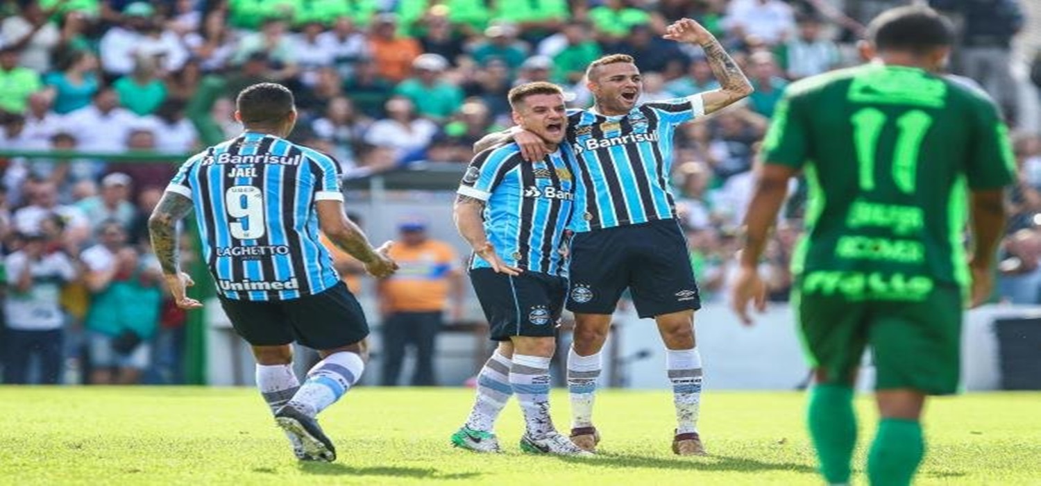 Grêmio goleia o Avenida e encaminha lugar na final do Gauchão