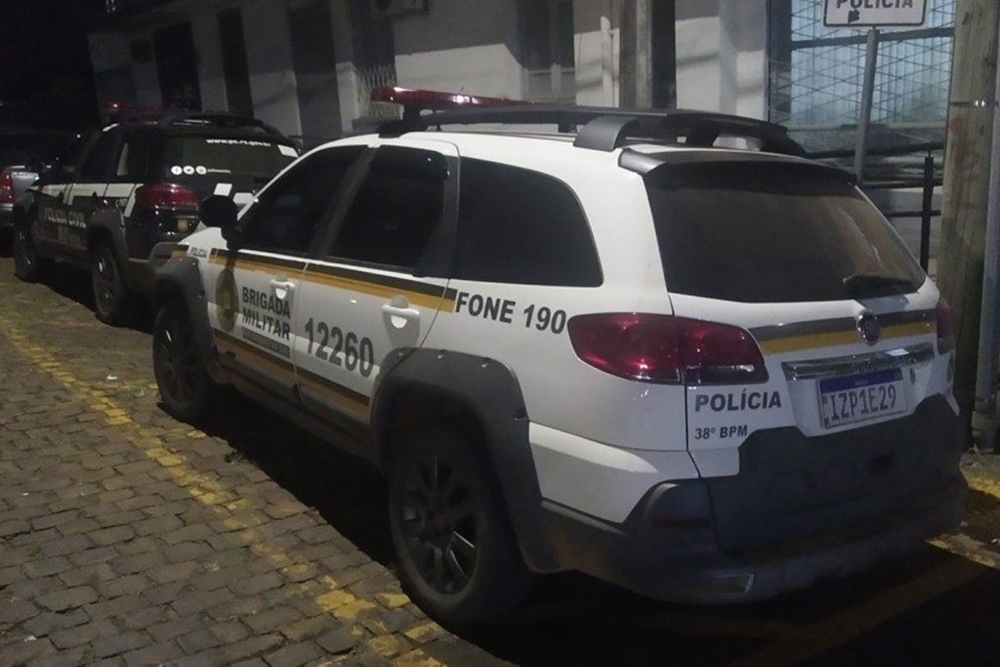 Homem é preso após agredir esposa, filho e sobrinho em Soledade