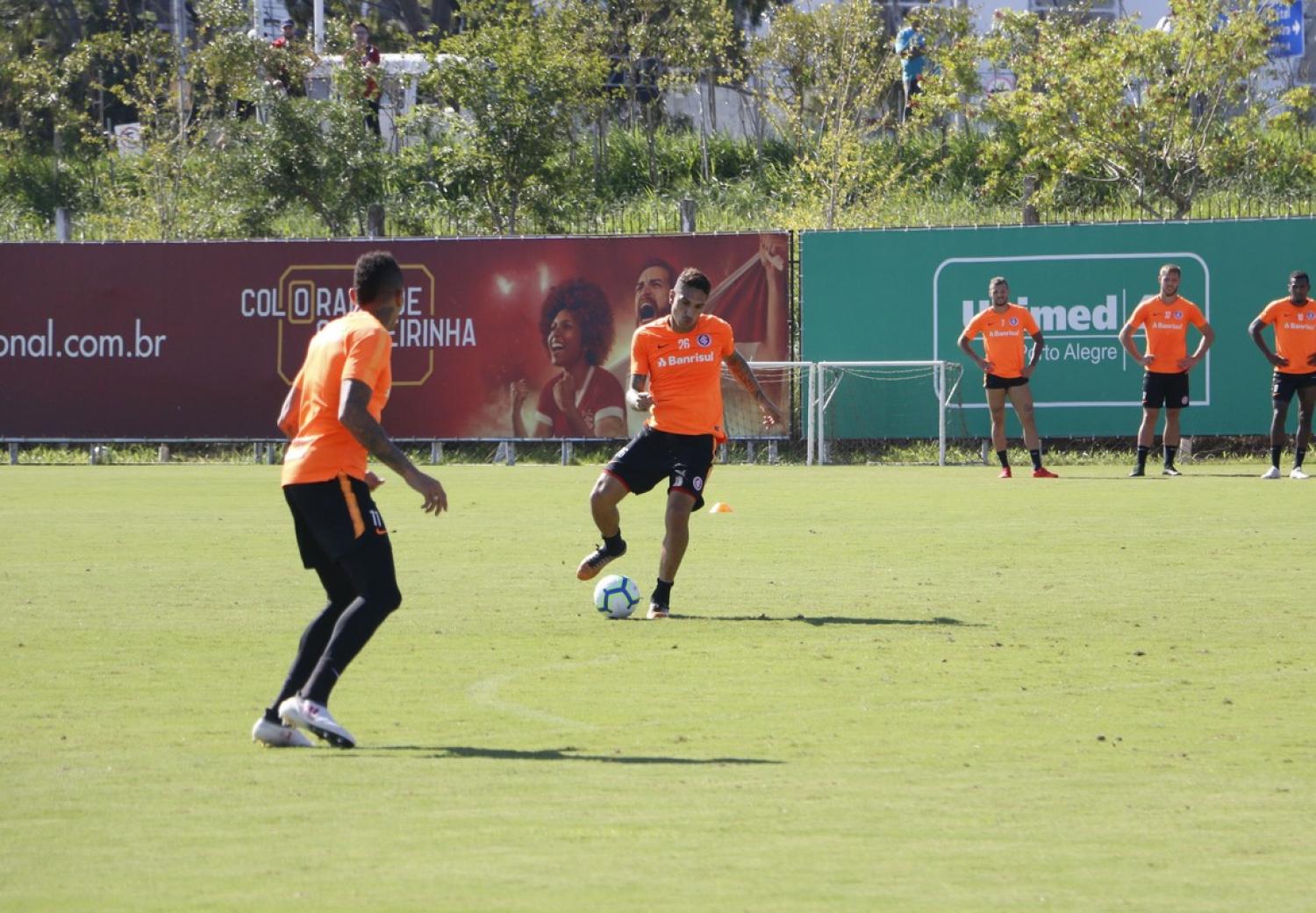 Inter x Flamengo: Dourado e Guerrero voltam a treinar e devem estar em campo na quarta