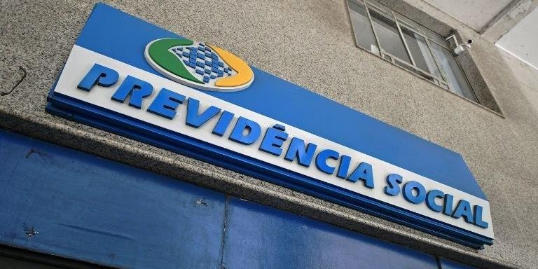 Projeto institui INSS como gestor da previdência de servidores federais