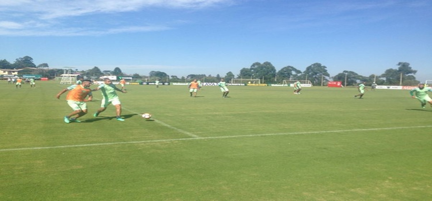 Com três mudanças, Kleina esboça Chapecoense para estreia no Brasileirão