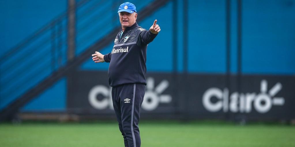 Sem folga, Grêmio inicia preparação para enfrentar o Flamengo