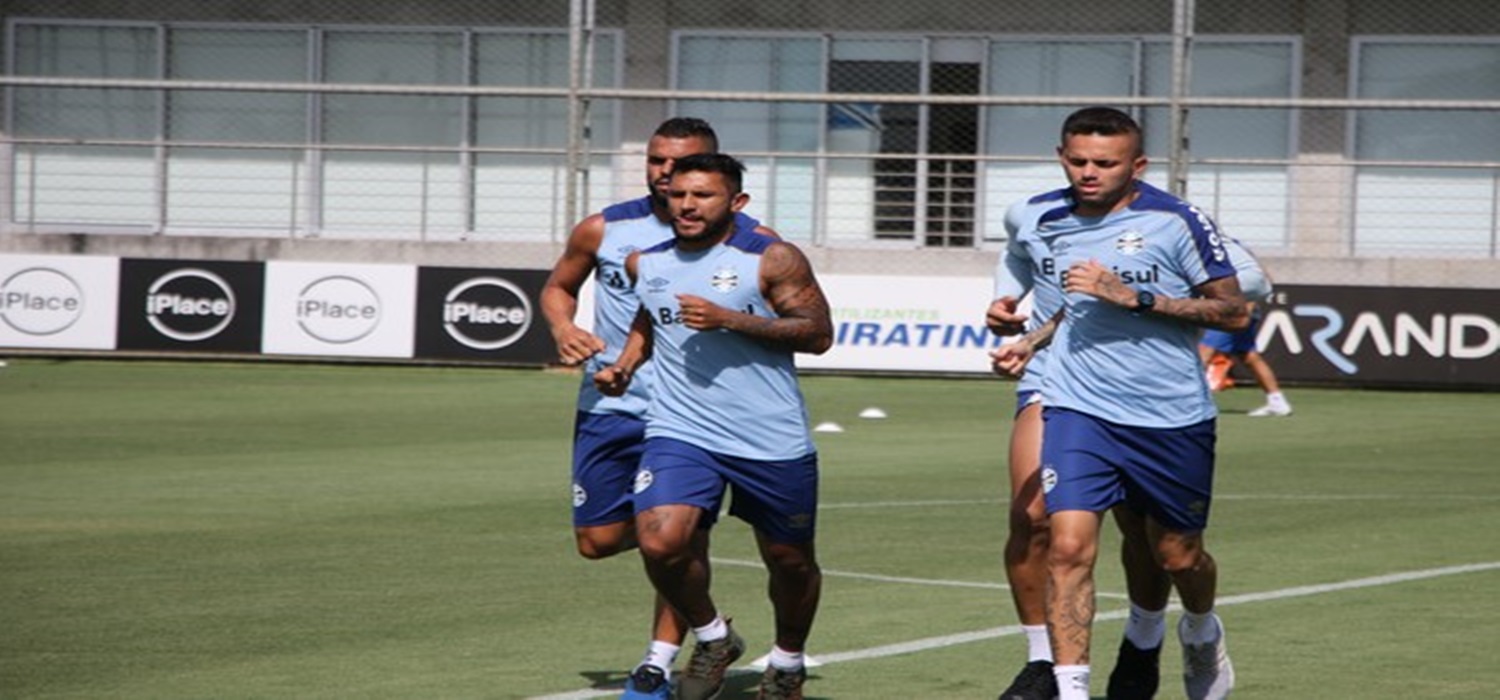 Grupo do Grêmio faz treino físico com retorno de Montoya; Léo Moura inicia volta