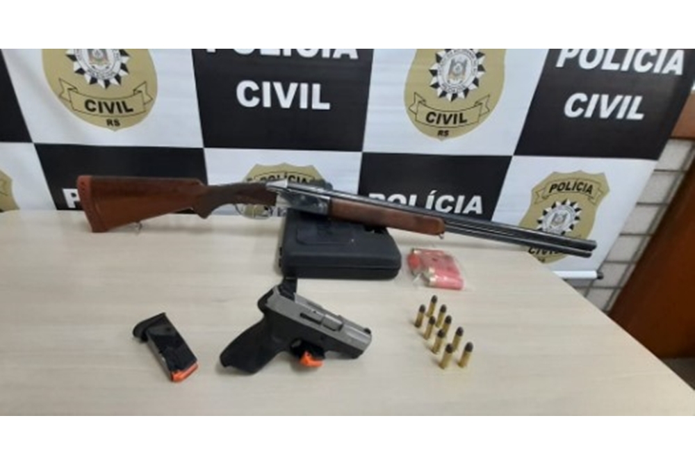 Jovem é preso suspeito de roubar casa de armas no RS