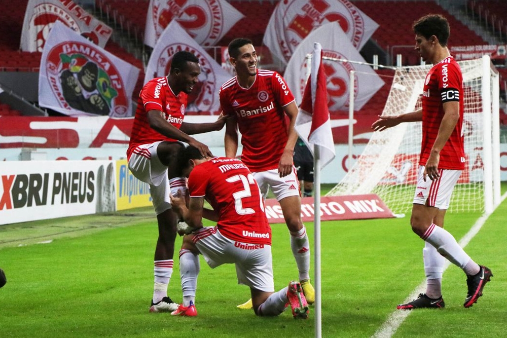 Internacional goleia Juventude e garante vaga na final do Gauchão