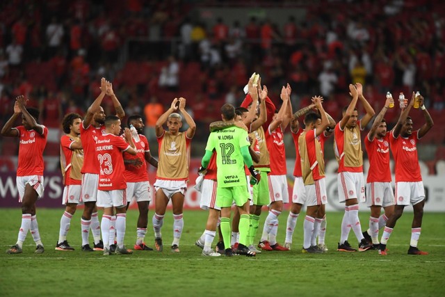 Inter aguarda avaliação para definir estratégia, mas deve ter titulares no Gre-Nal