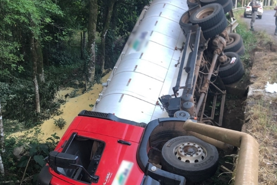 Grave acidente é registrado na ponte do Rio Mel na ERS 591, em Planalto