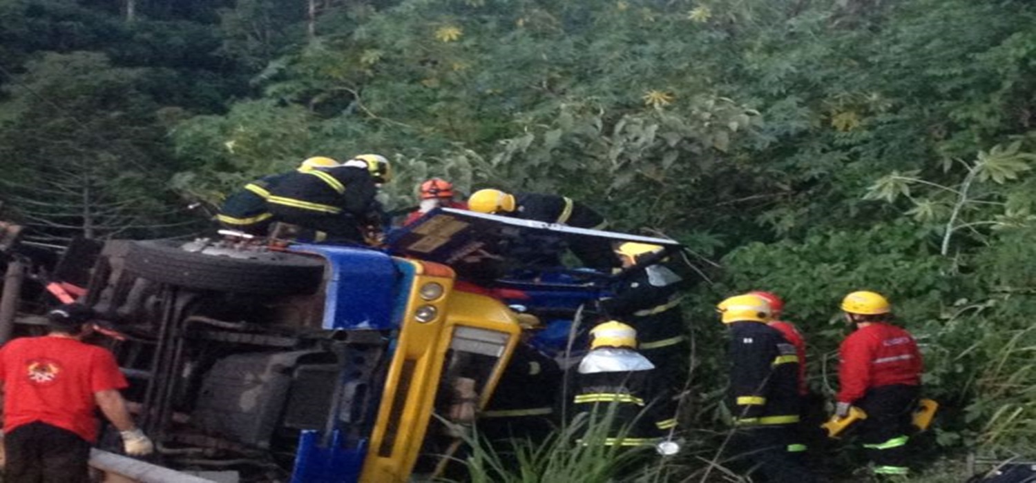 Acidente deixa uma pessoa gravemente ferida na ERS-122, em Farroupilha