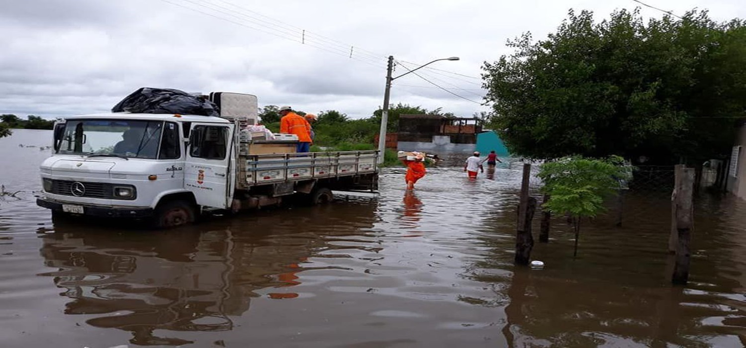 Governo Federal estuda ajuda a municípios alagados no Rio Grande do Sul