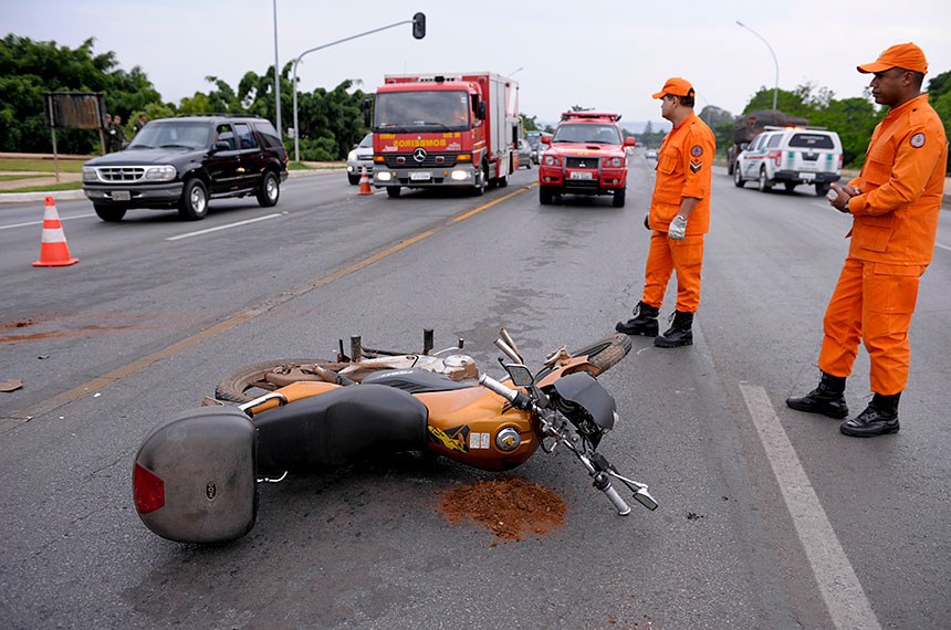 Equipamentos de motociclistas e ciclistas podem ganhar isenção