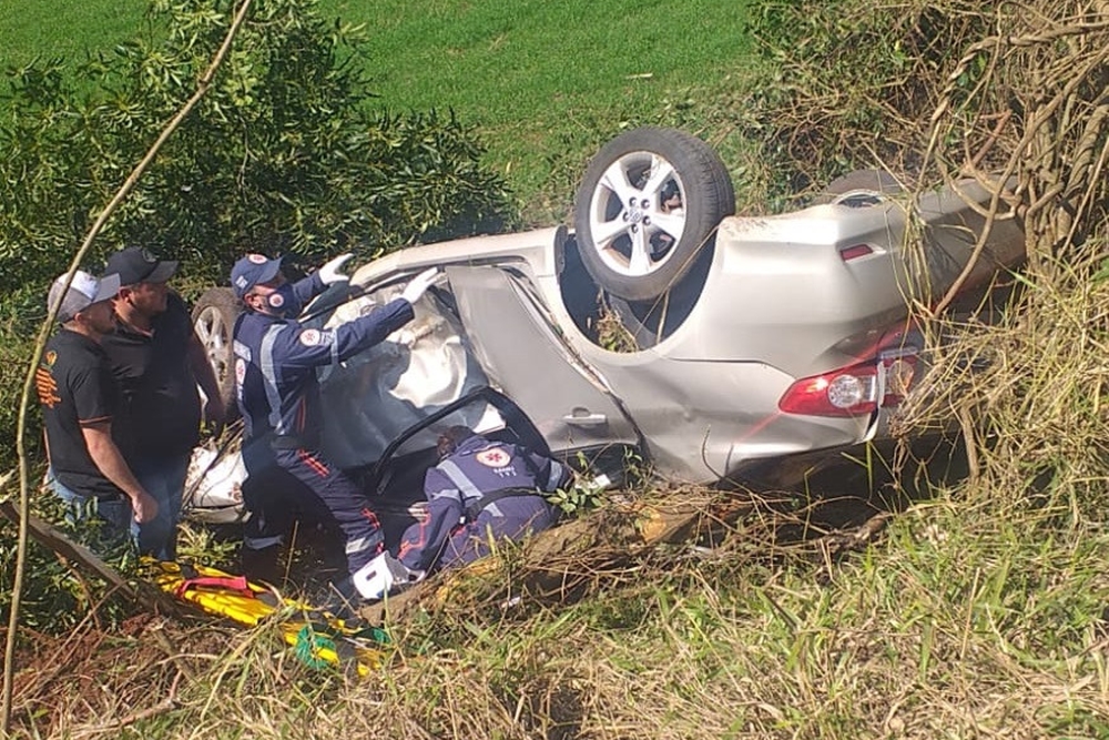 Saída de pista é registrada na ERS-324 entre Ronda Alta e Três Palmeiras