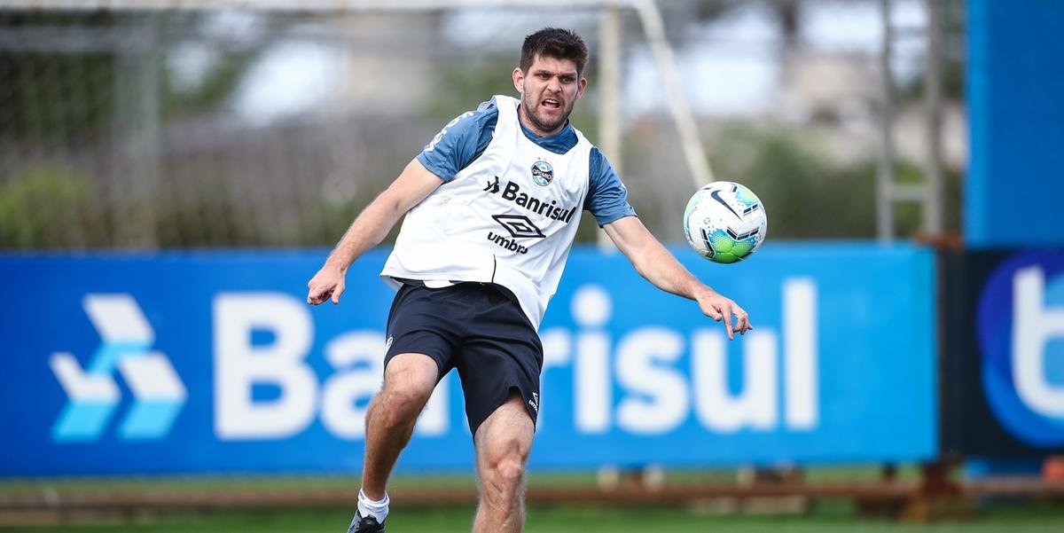 Kannemann não é relacionado e está fora da partida entre Grêmio e Guaraní