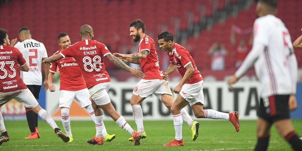 Com reservas, Inter vence o São Paulo com gol de pênalti de Sobis