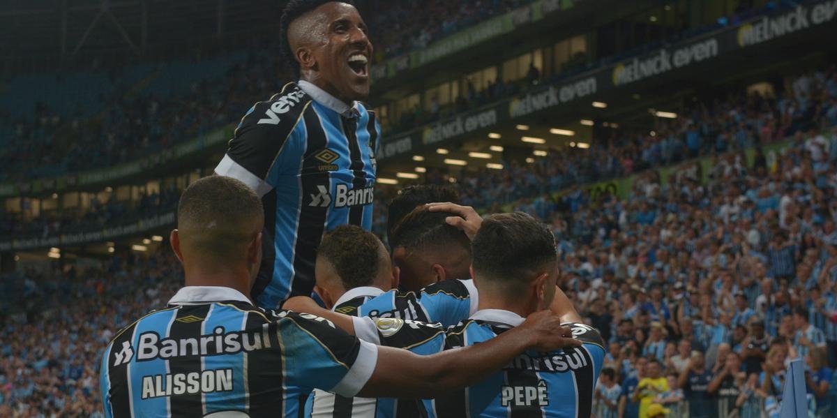 Em sete minutos, Grêmio goleia o São Paulo e garante fase de grupos na Libertadores 2020