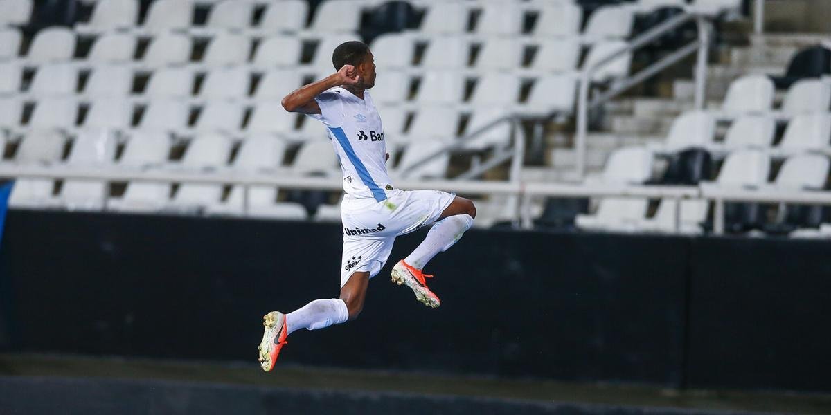 Jean Pyerre volta a ser decisivo, e Grêmio vence o Botafogo no Rio por 1 a 0