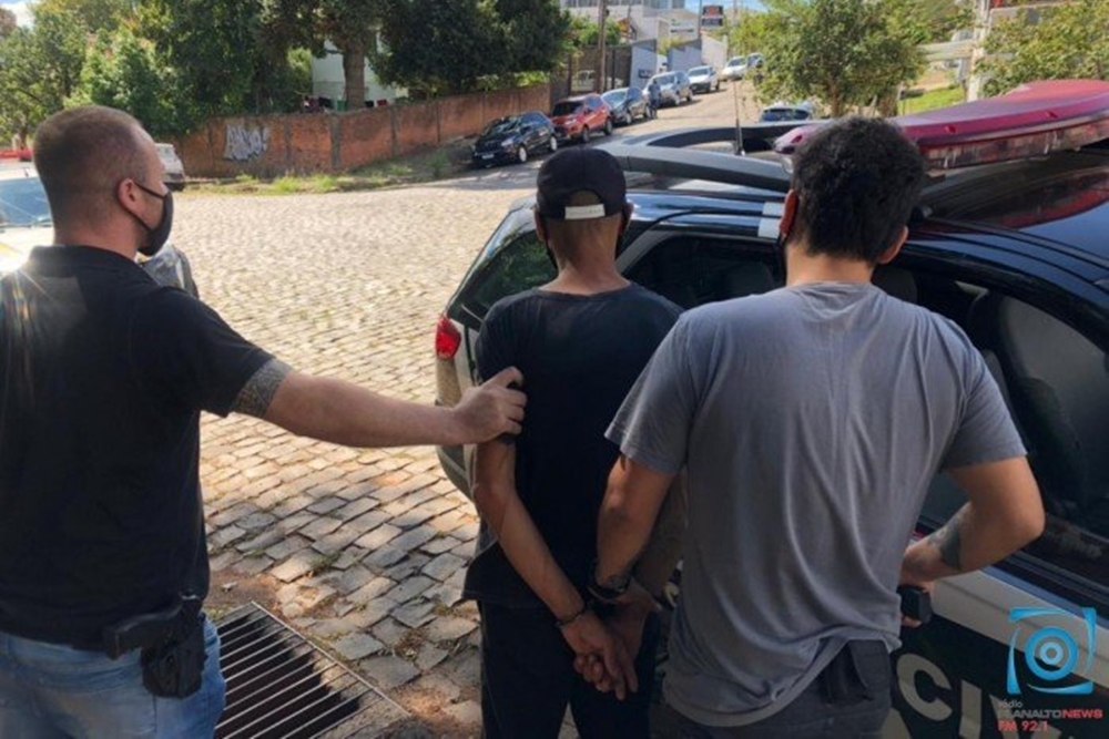 Homem é preso suspeito de matar e esquartejar o irmão gêmeo em Passo Fundo