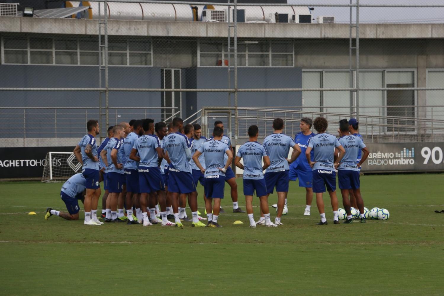 Grêmio x Santos: Maicon e Geromel são poupados em treino sem definição de time